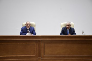 Yeni Azərbaycan Partiyasının İdarə Heyətinin iclası keçirilib - FOTO