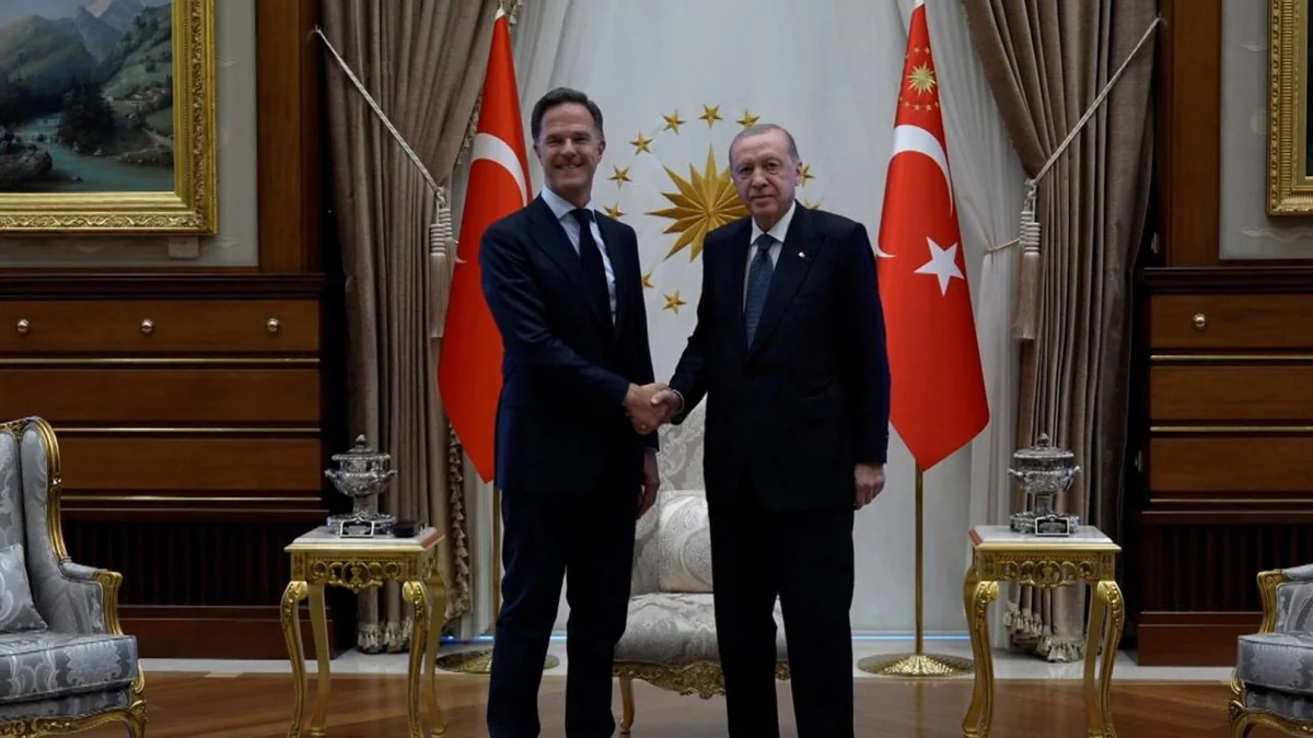 Ərdoğan NATO-nun baş katibi ilə görüşüb