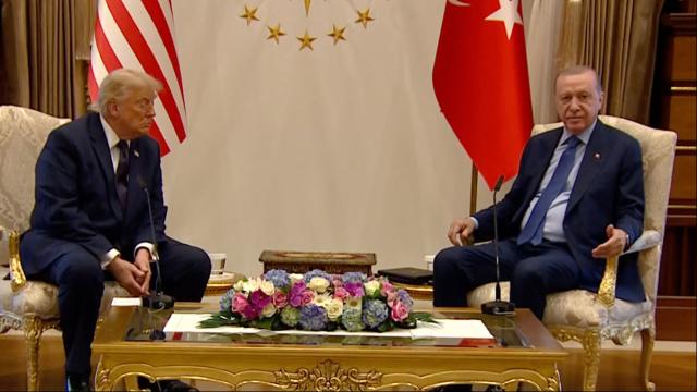 Tramp: Türkiyəyə qarşı bütün sanksiyaları ləğv edəcəyik