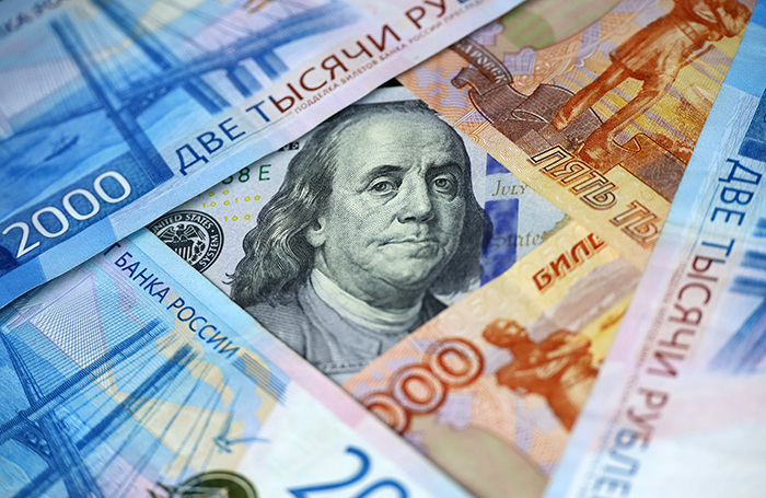 Azərbaycanda avro ucuzlaşdı, rubl bahalaşdı