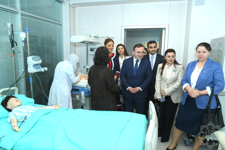 Tibbi Tədris-Simulyasiya Mərkəzinin açılışı olub - FOTO - Foto 7
