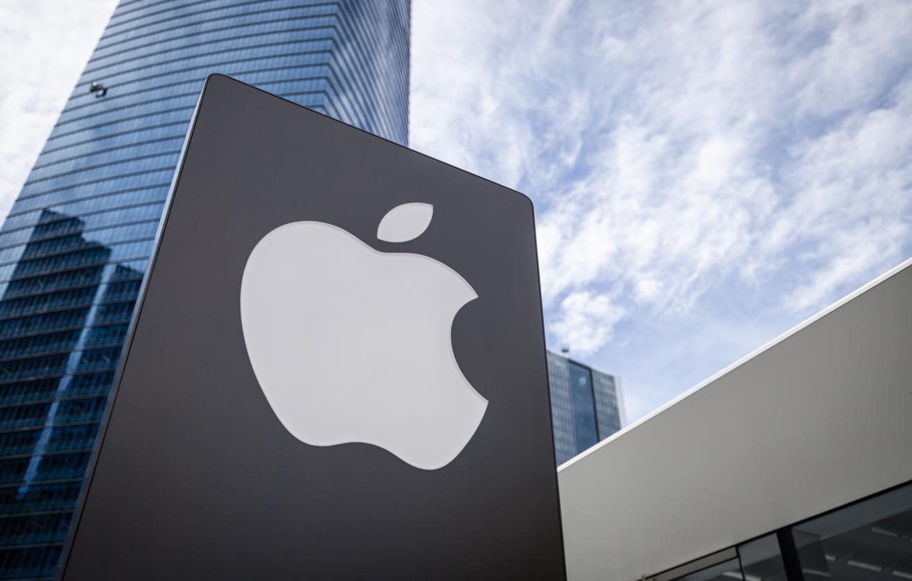 "Apple" çiplərə 30 milyard dollardan çox pul xərcləyəcək