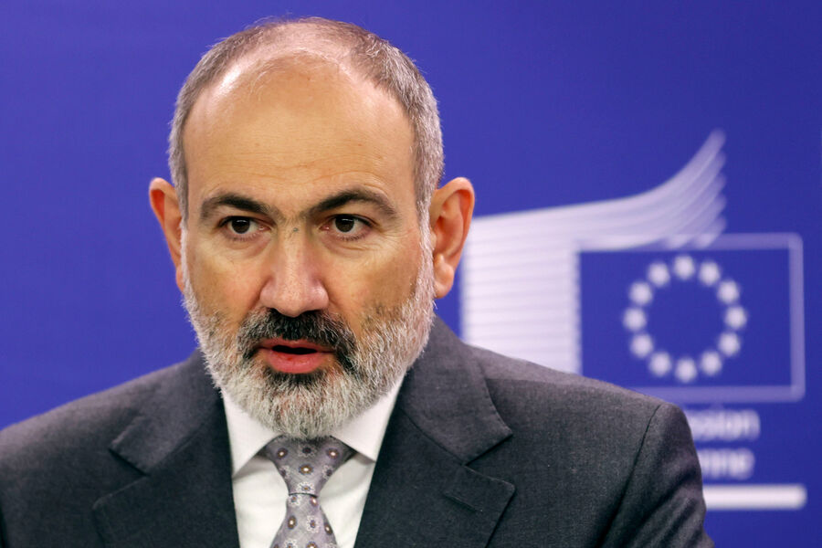 Paşinyan: Ermənistan Aİİ çərçivəsində müəyyən problemlərlə üzləşib