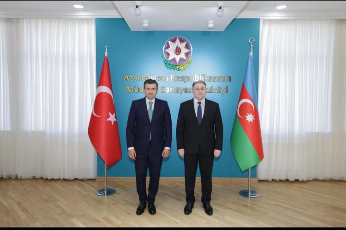 Azərbaycanla Türkiyə arasında hərbi-texniki əlaqələrin daha da inkişaf etdirilməsi müzakirə olunub