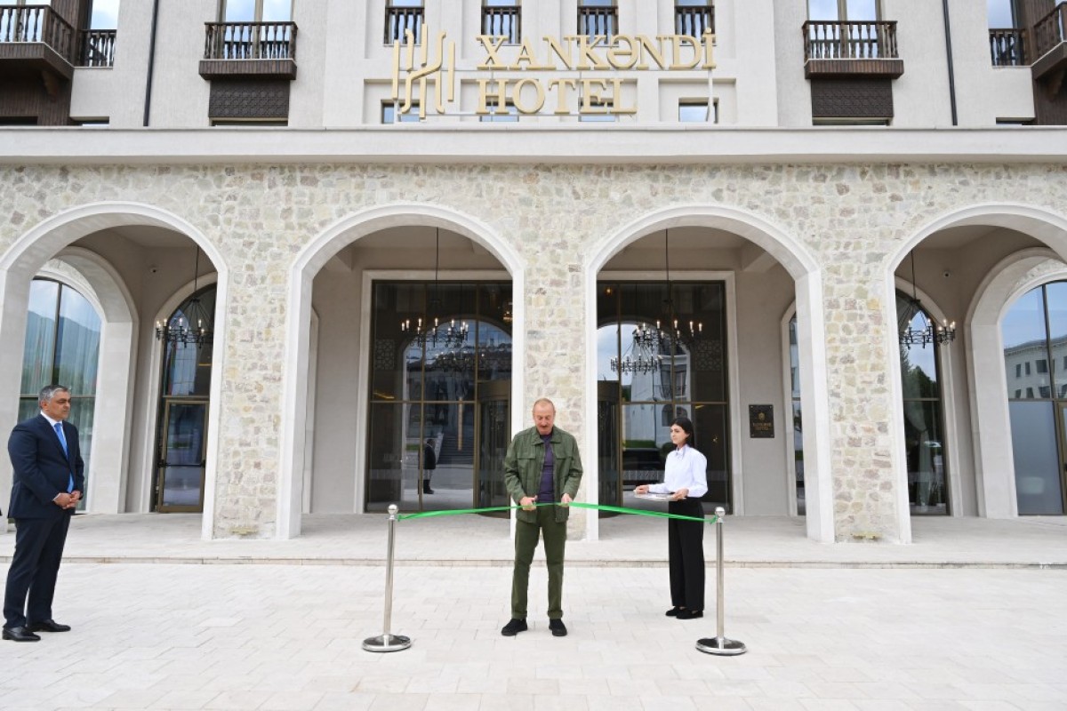 Prezident İlham Əliyev “Xankəndi” hotelinin açılışında iştirak edib