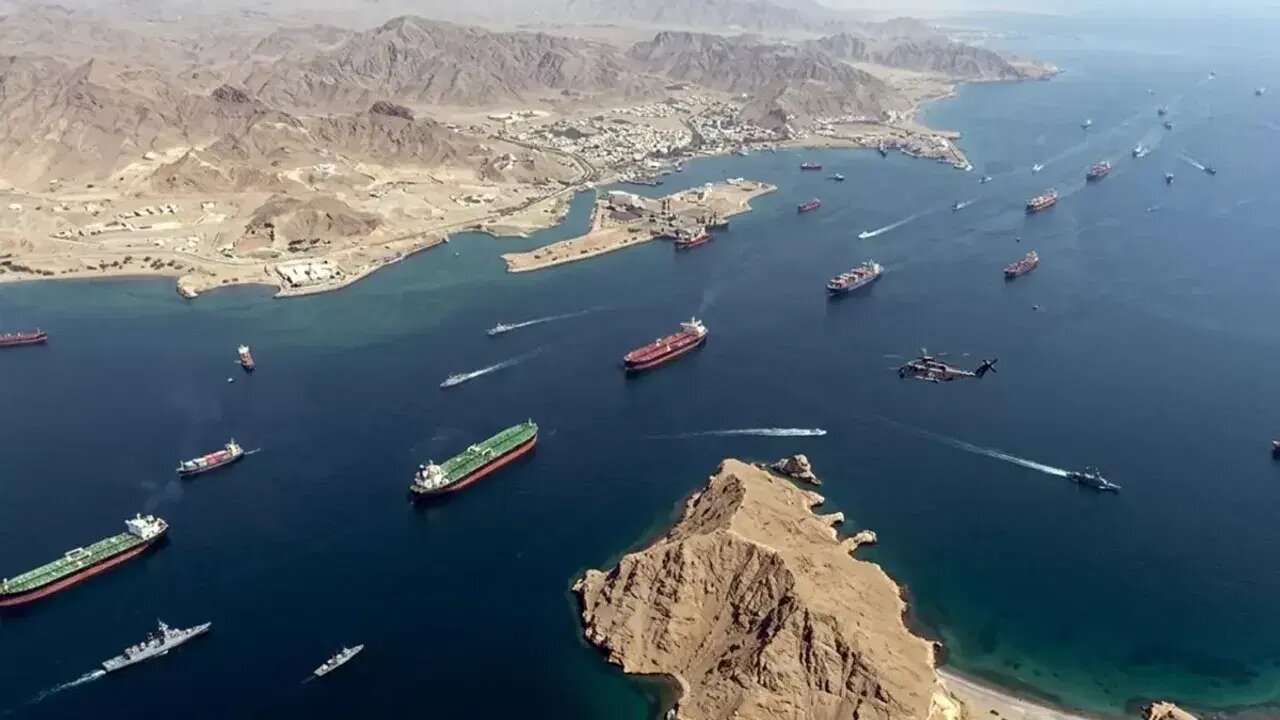 Oman Hörmüz boğazından keçmək üçün iki marşrut təklif edib