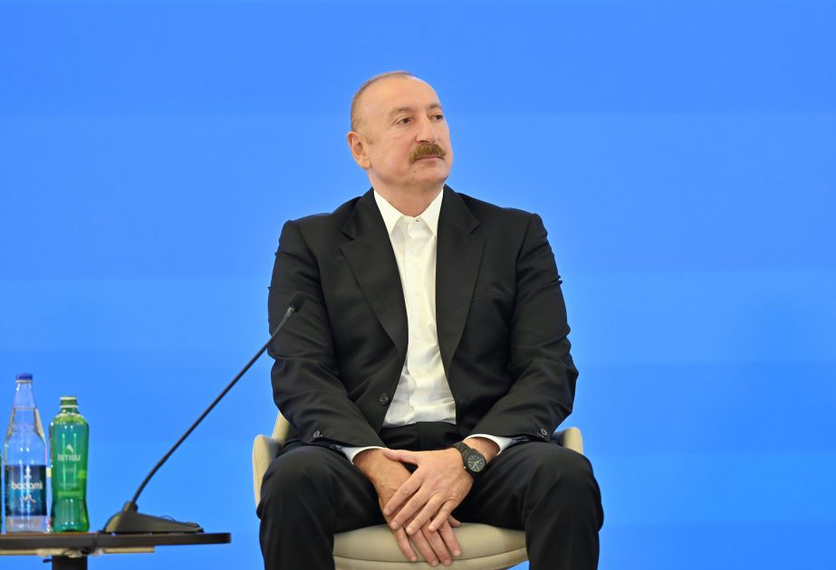 Prezident: İslam Əməkdaşlıq Təşkilatı çərçivəsində həmrəylik sabitliyin, təhlükəsizliyin əsas amilidir