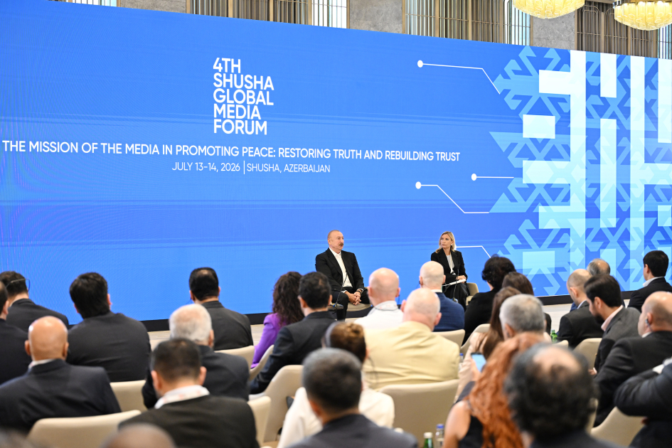 Prezident İlham Əliyev IV Şuşa Qlobal Media Forumunun açılışında iştirak edib - YENİLƏNİB - 2 - Foto 15