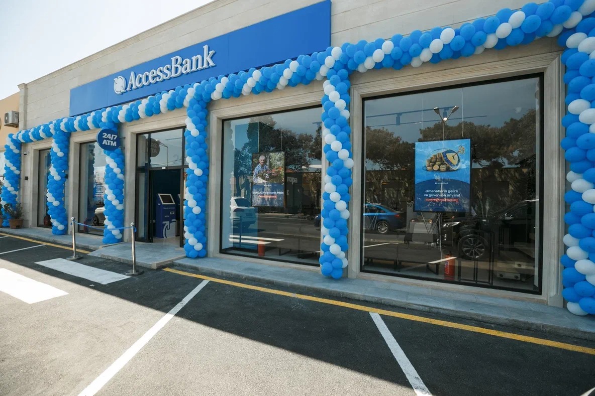 Şirkətlər “AccessBank”dan pullarını geri çəkir