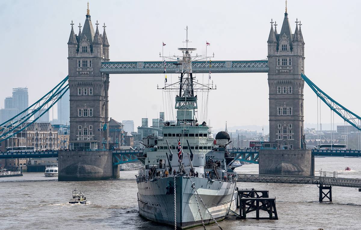Britaniya hərbi dəniz bazalarının təkmilləşdirilməsinə rekord həddə sərmayə qoyacaq