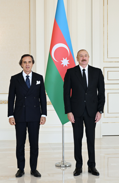 İlham Əliyev Braziliyanın Azərbaycanda yeni təyin olunmuş səfirinin etimadnaməsini qəbul edib - Foto 4