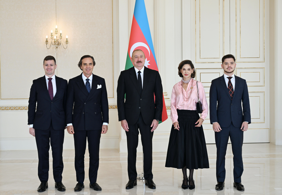İlham Əliyev Braziliyanın Azərbaycanda yeni təyin olunmuş səfirinin etimadnaməsini qəbul edib - Foto 6