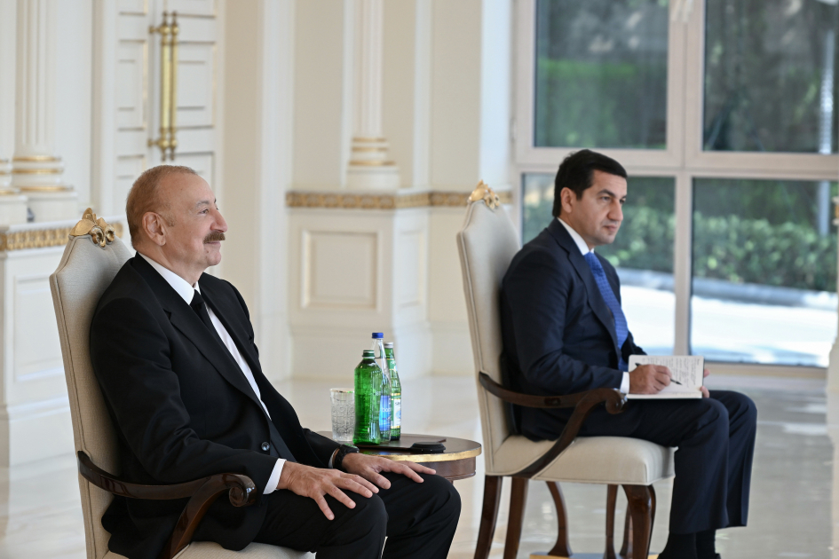 Prezident Kambocanın yeni səfirinin etimadnaməsini qəbul edib - Foto 6