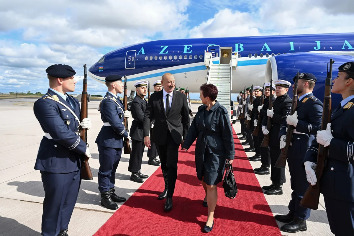 Prezident İlham Əliyev Almaniyaya rəsmi səfərə gəlib - FOTO
