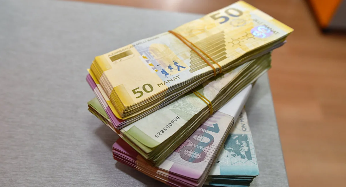 Azərbaycanın daxili dövlət borcu 7 % azalıb