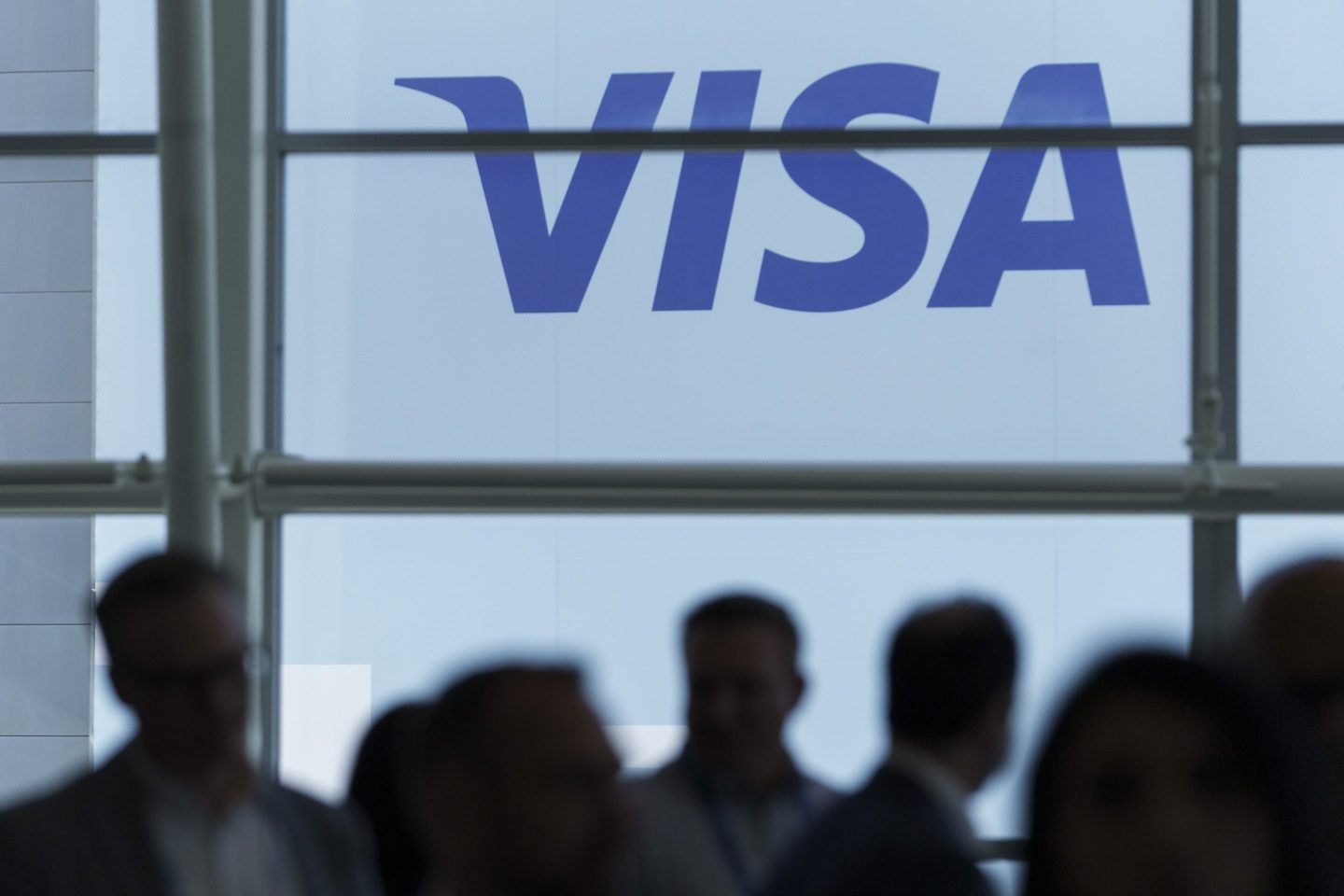 "Visa" əməkdaşlarının 7%-ni ixtisar edəcək