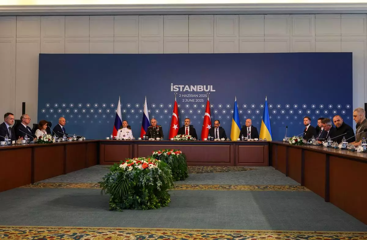 Rusiya Ukraynaya sülh və atəşkəslə bağlı iki hissəli memorandum təqdim edib