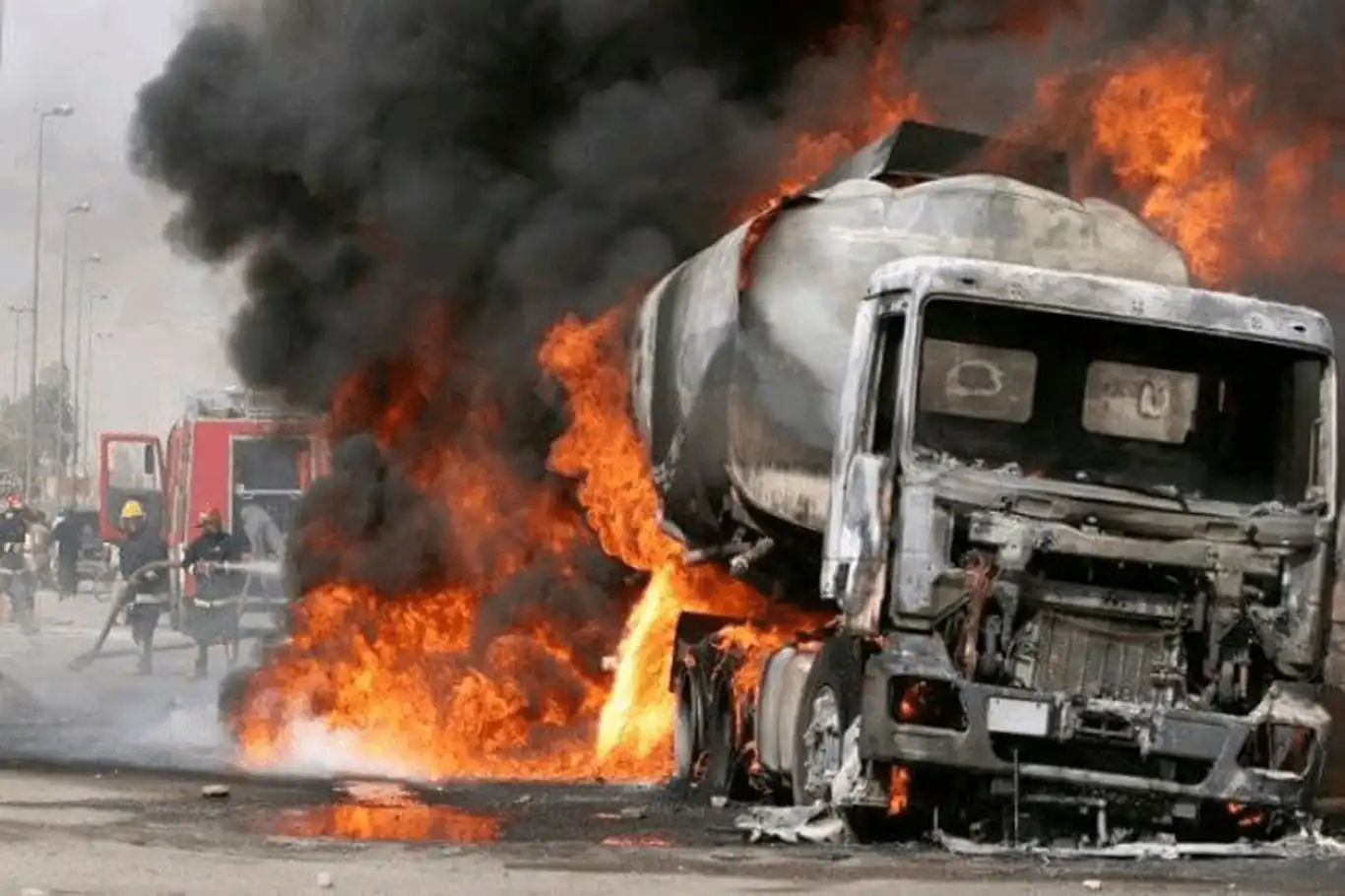 Pakistanda tanker partladı: ölənlər var