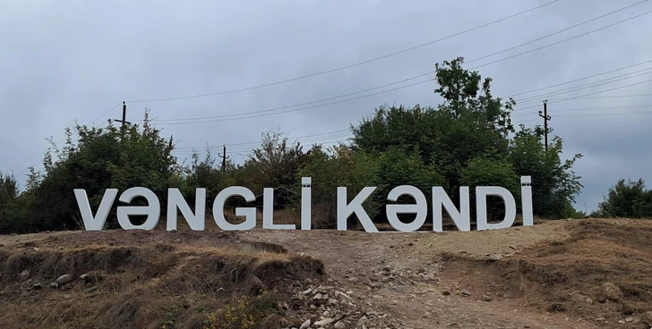 Növbəti köç karvanı Ağdərənin Vəngli kəndinə çatıb, açarlar təqdim olunub - YENİLƏNİB