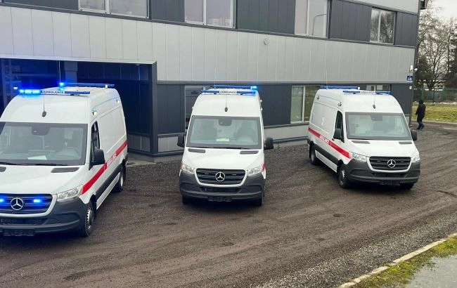İsrail Ukraynaya gülləkeçirməz təcili yardım maşınları verib