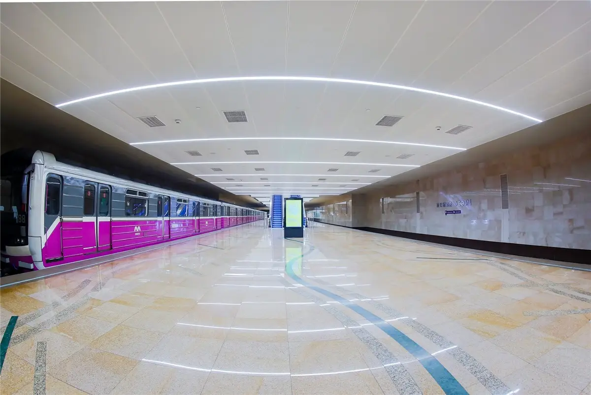 Bakı metrosunda problem yaranıb