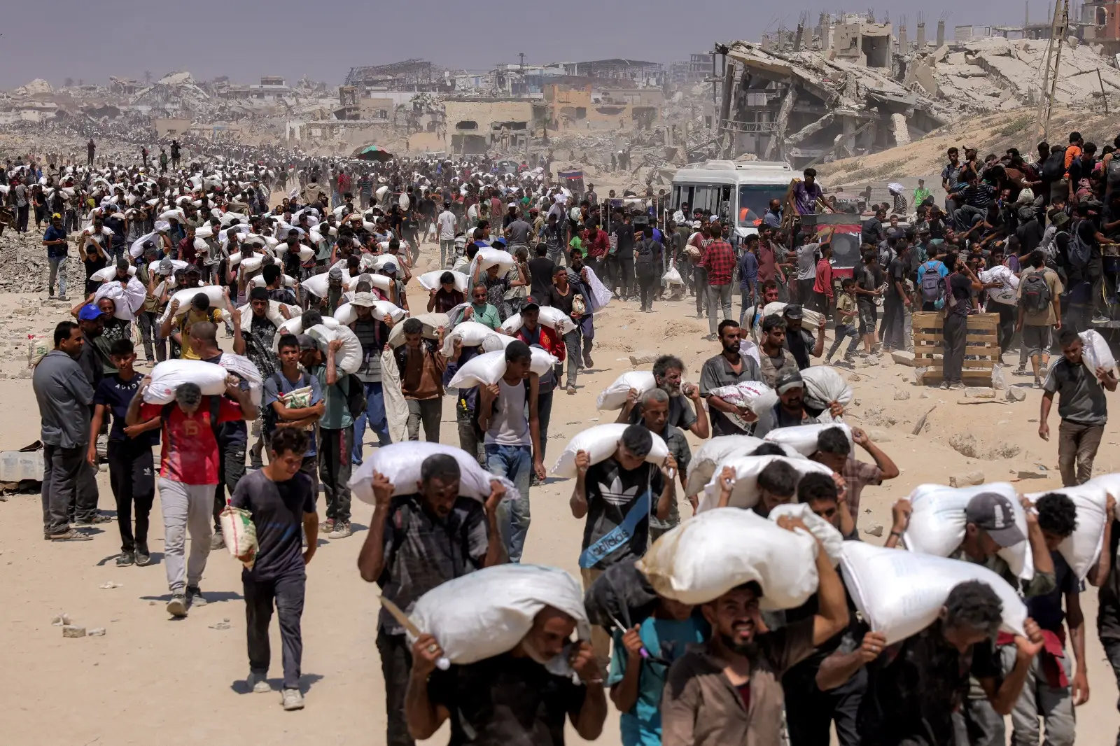 İsrail Qəzzaya humanitar yardımın çatdırılması üçün üçüncü keçidi açıb