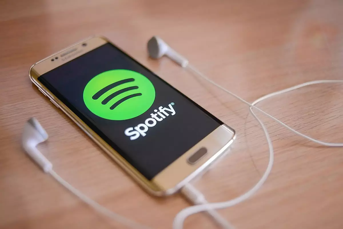 "Spotify" abunə haqqını artırır