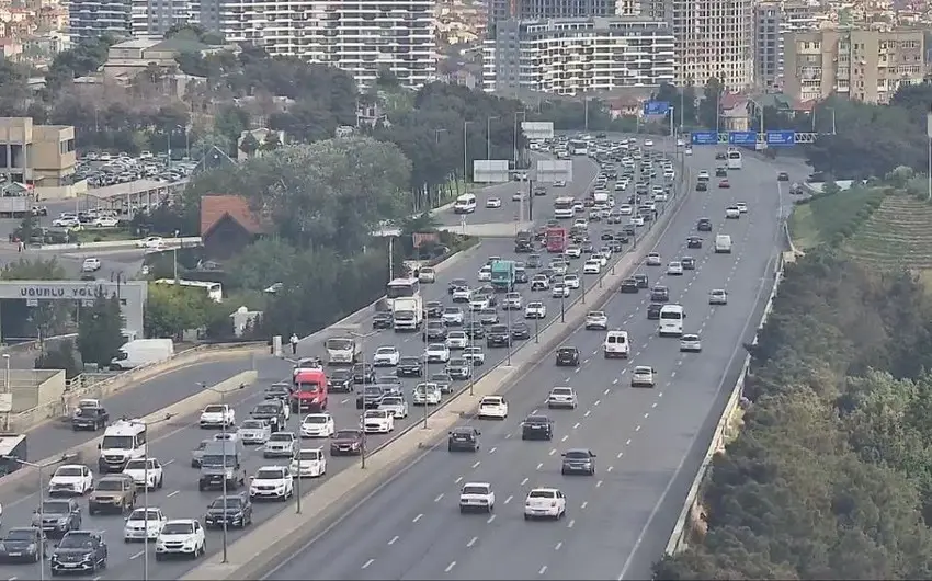 Bakıda bu yollarda sıxlıq var - SİYAHI