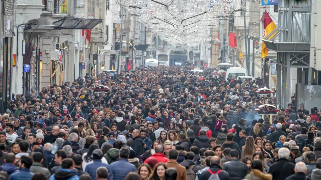 Türkiyənin əhalisi 86 milyona yaxınlaşıb