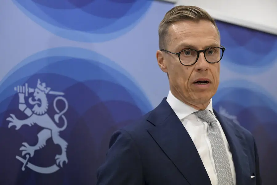 Finlandiya prezidenti Putin və Tramp arasında sammit keçirilməsini təklif edib
