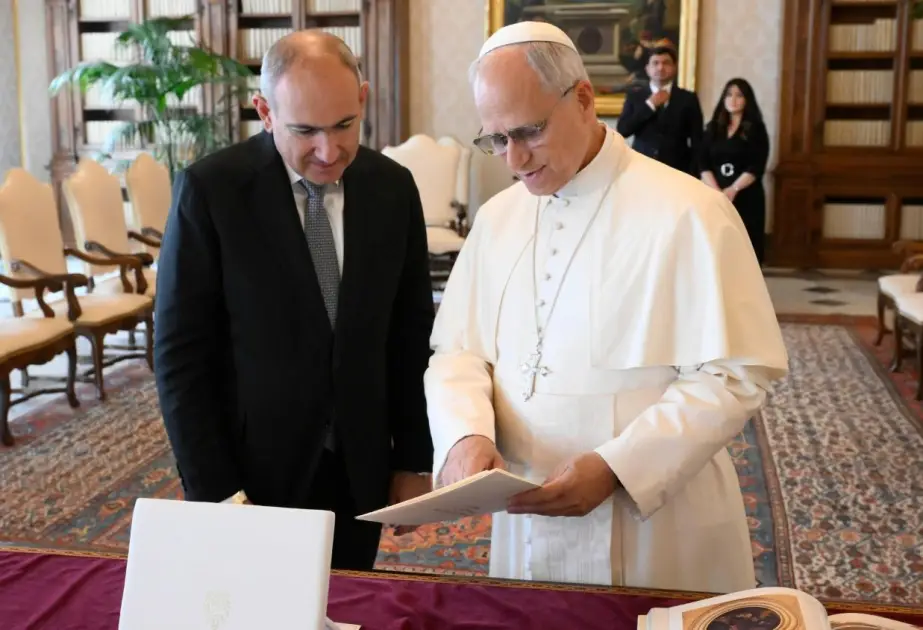 Papa ilə Paşinyanın görüşündə davamlı sülhdən danışılıb