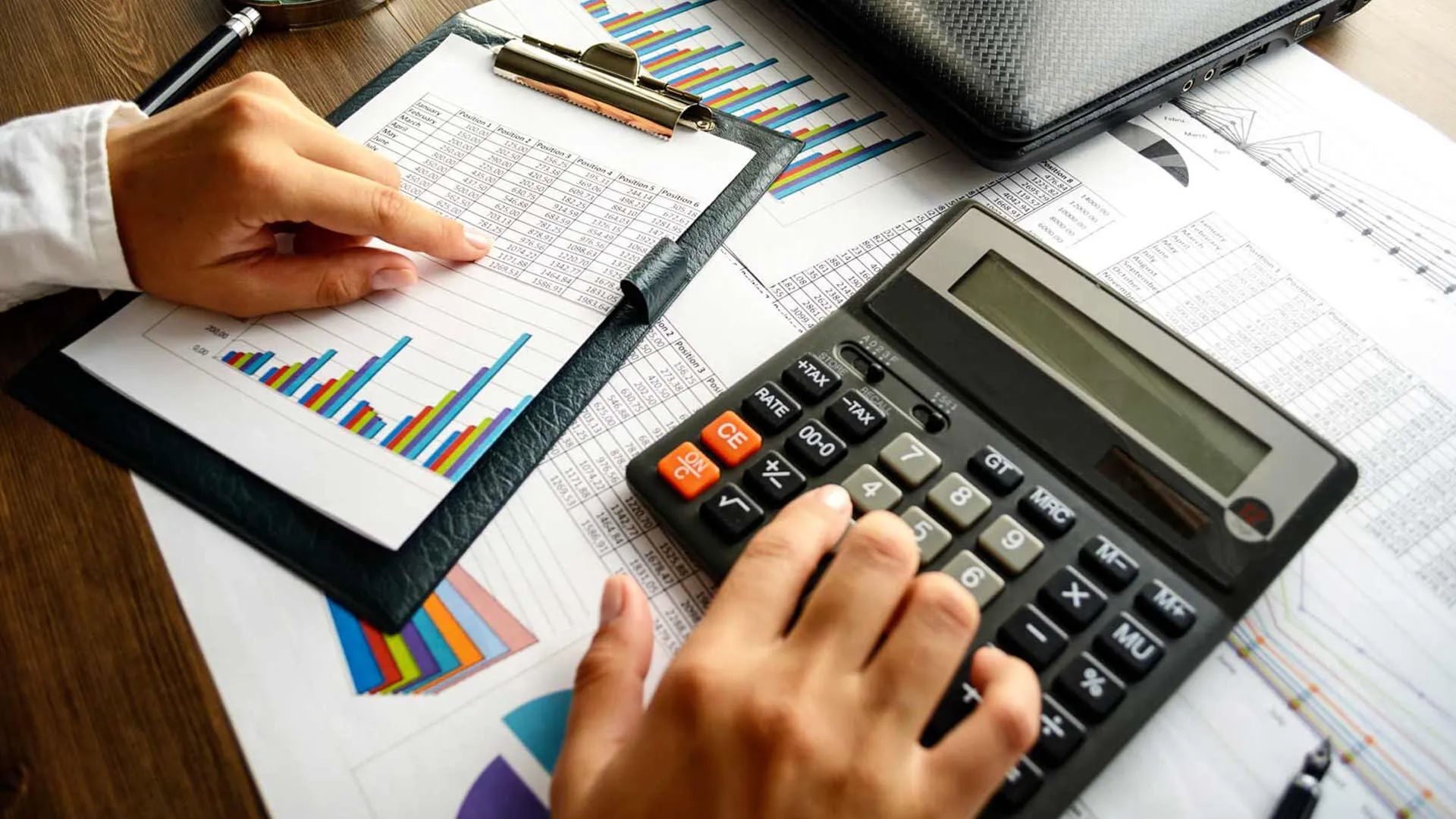 Azərbaycanda qeyri-neft-qaz sektorundan vergi daxilolmaları 9 % artıb