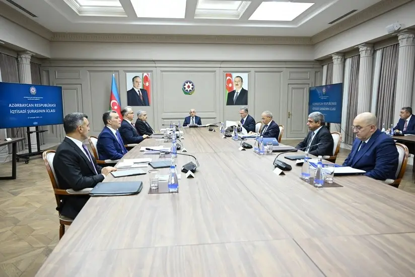 İqtisadi Şuranın üzvləri makroiqtisadi və maliyyə sabitliyi sahəsində siyasət istiqamətlərini müzakirə ediblər