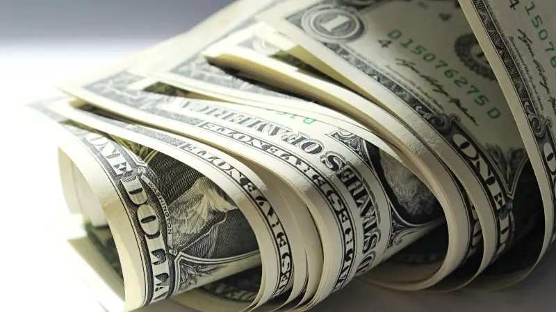 Ukrayna bir ildə Qərbdən 52 milyard dollar alıb