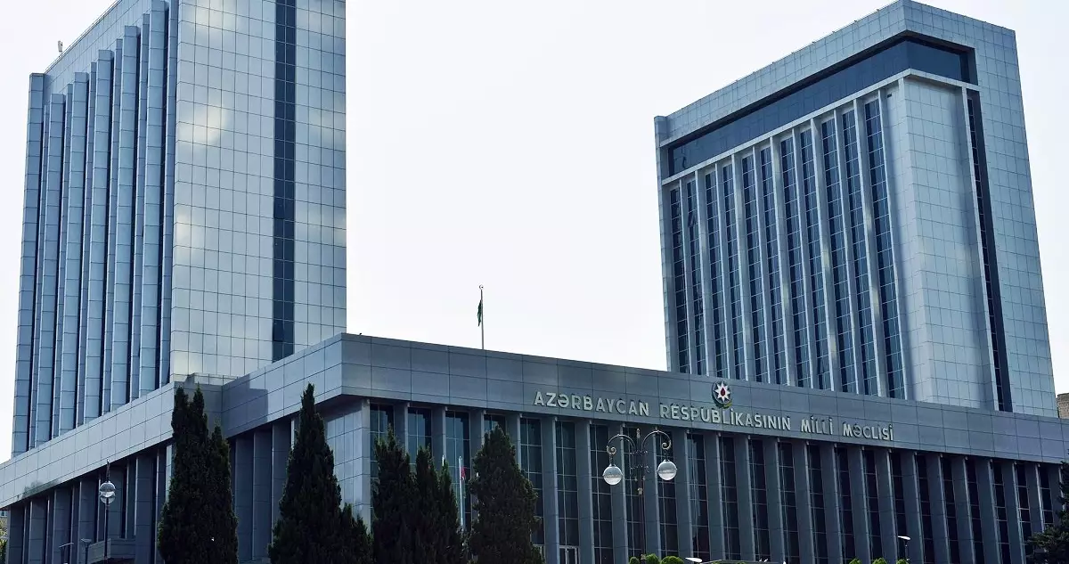 Milli Məclis Dövlət Komitəsinin gender bərabərliyinin təmin edilməsinə dair məlumatını qəbul edib