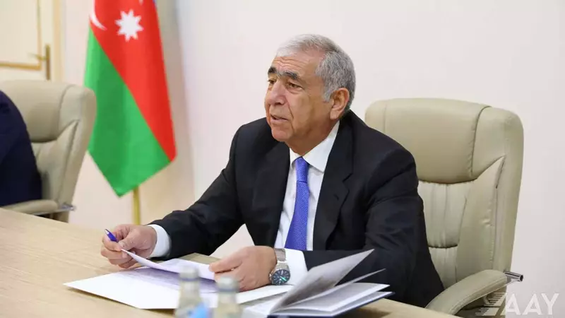 Saleh Məmmədov Zülfüqar Xəlilovu vəzifəsindən azad etdi