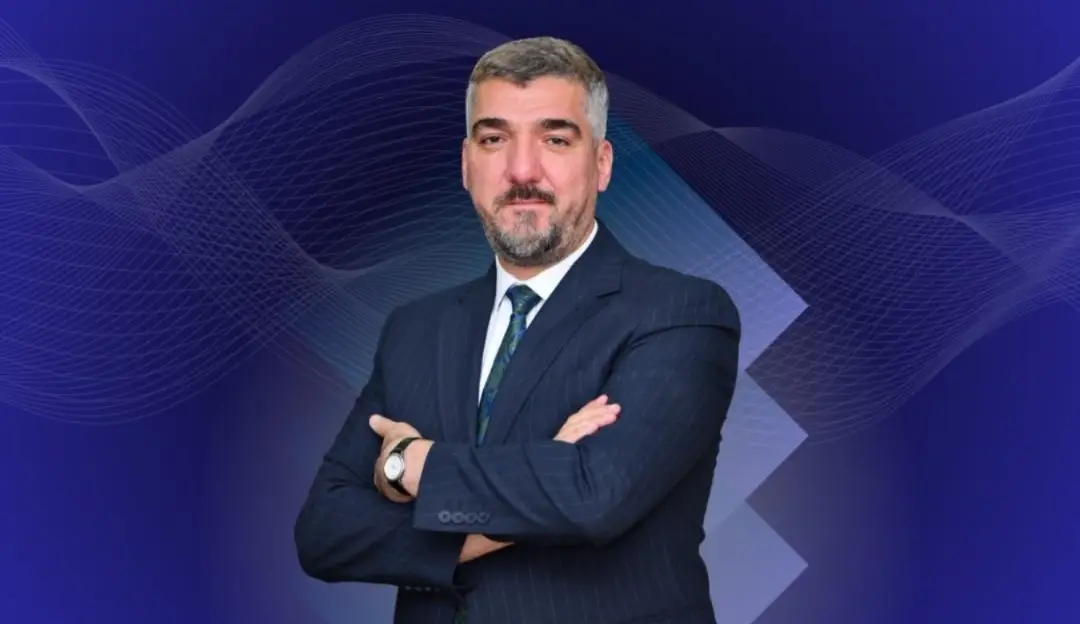 Universitetdə ona yüksək vəzifə verildi