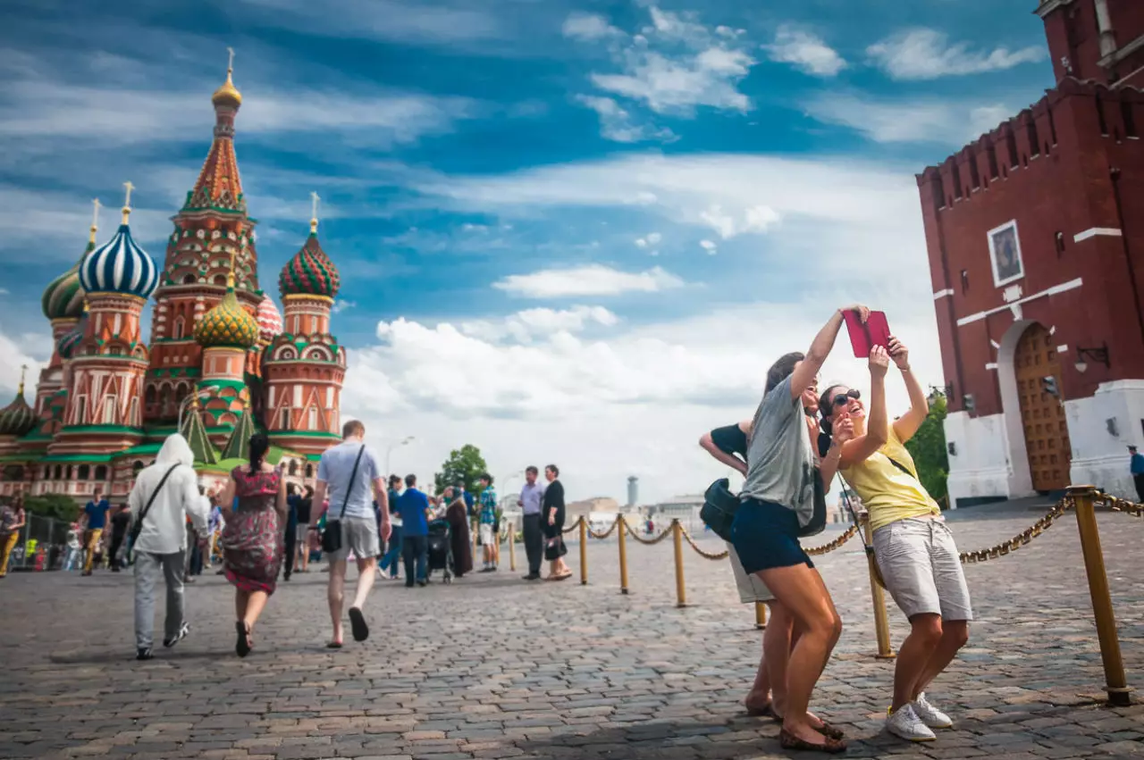 Rusiyaya turist axını 16%-dən çox artıb