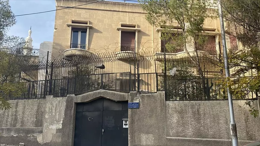 Türkiyənin Suriyadakı səfirliyi fəaliyyətini bərpa edib