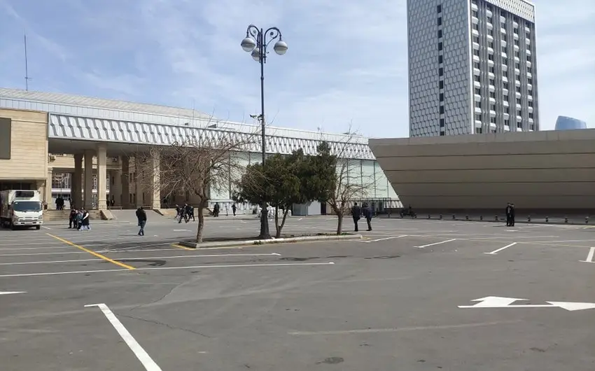 Bakı Dəmiryol Vağzalında parklanma xidməti müvəqqəti dayandırılır