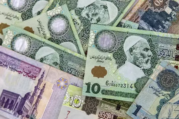 Liviyanın neft gəlirləri azaldı, valyutası 13% ucuzlaşdı