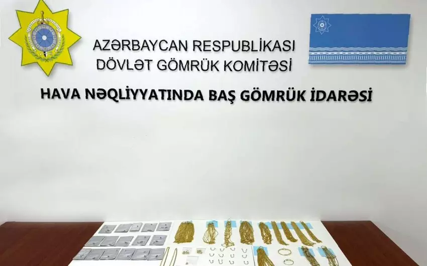 İstanbul-Bakı aviareysi ilə gələn Azərbaycan vətəndaşından  külli miqdarda qızıl aşkarlanıb