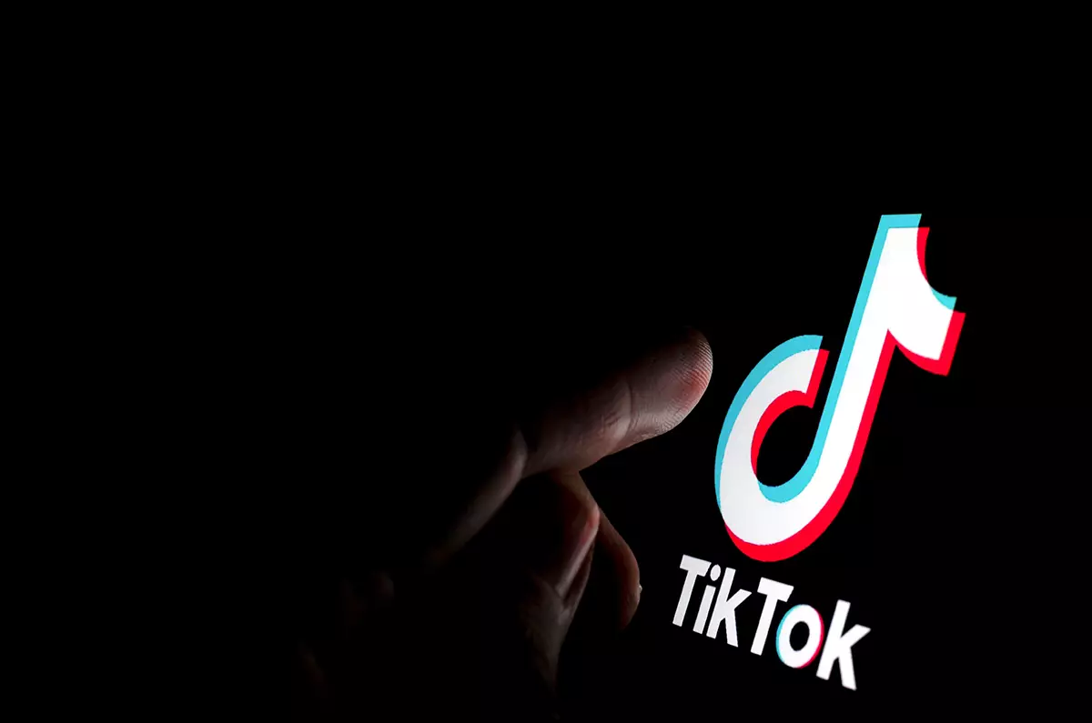 “TikTok” bu il Azərbaycanda 3 milyondan çox video silib