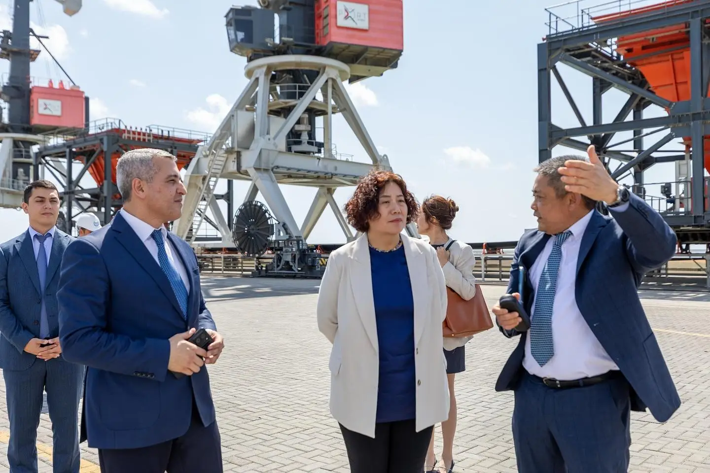Azərbaycanla Çin arasında Orta Dəhliz çərçivəsində tərəfdaşlığın genişləndirilməsi müzakirə edilib