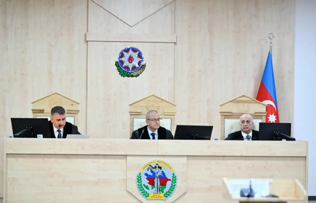 Məhkəmədə azərbaycanlılara qarşı cinayətlərlə bağlı sənədlər tədqiq edilib