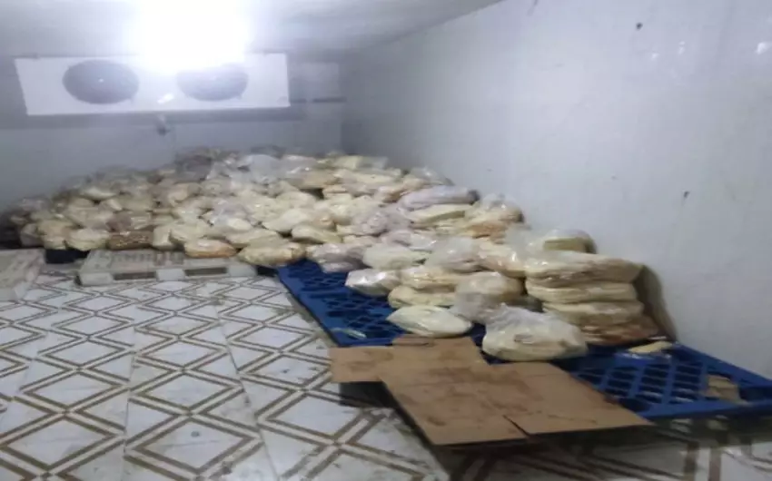 AQTA qanunsuz fəaliyyət göstərən pendir anbarının fəaliyyətini məhdudlaşdırıb (FOTO)