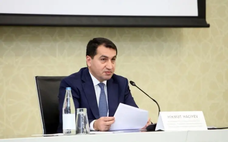 PA rəsmisi: Azərbaycan Rusiya və Ukrayna arasında danışıqlar üçün meydança təqdim etməyə hazırdır