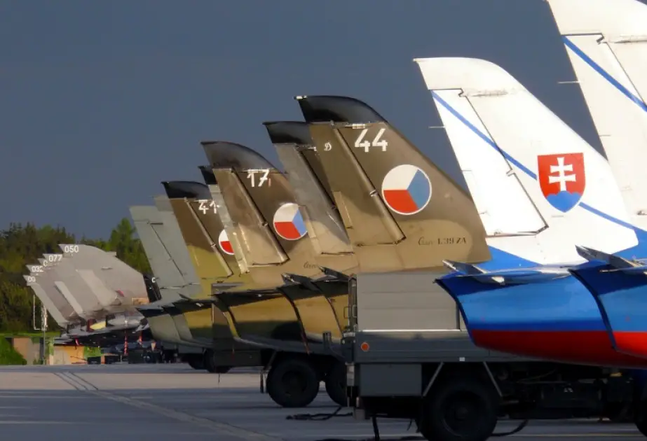 Çexiyanın xüsusi əməliyyatlar helikopter bölməsi NATO-nun şərq cinahının gücləndirilməsi üçün Polşaya gəlir