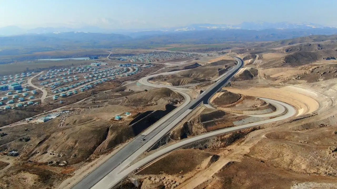 Azərbaycanda bu yol ödənişli olacaq