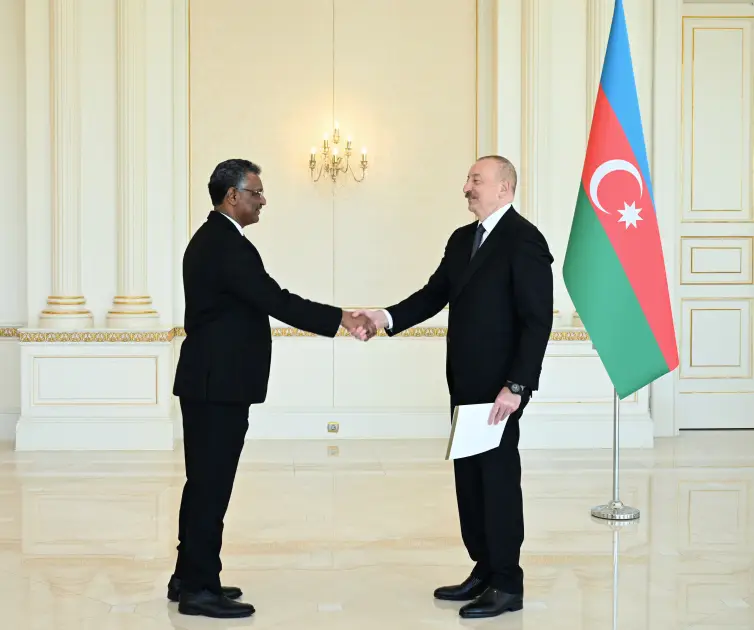 Prezident Sudanın yeni səfirinin etimadnaməsini qəbul edib - FOTO